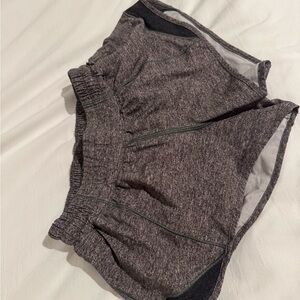 Lululemon 2.5” low rise hotty hot shorts